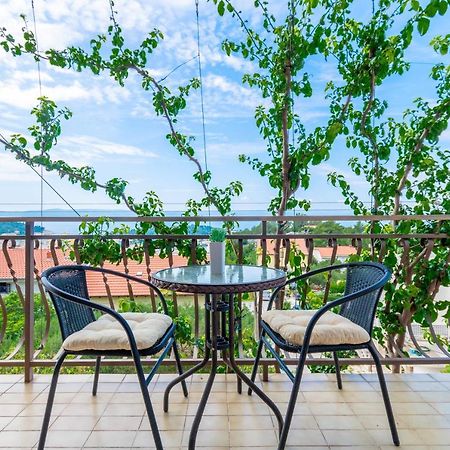 Apartment Iva With Sea View Μακάρσκα Εξωτερικό φωτογραφία