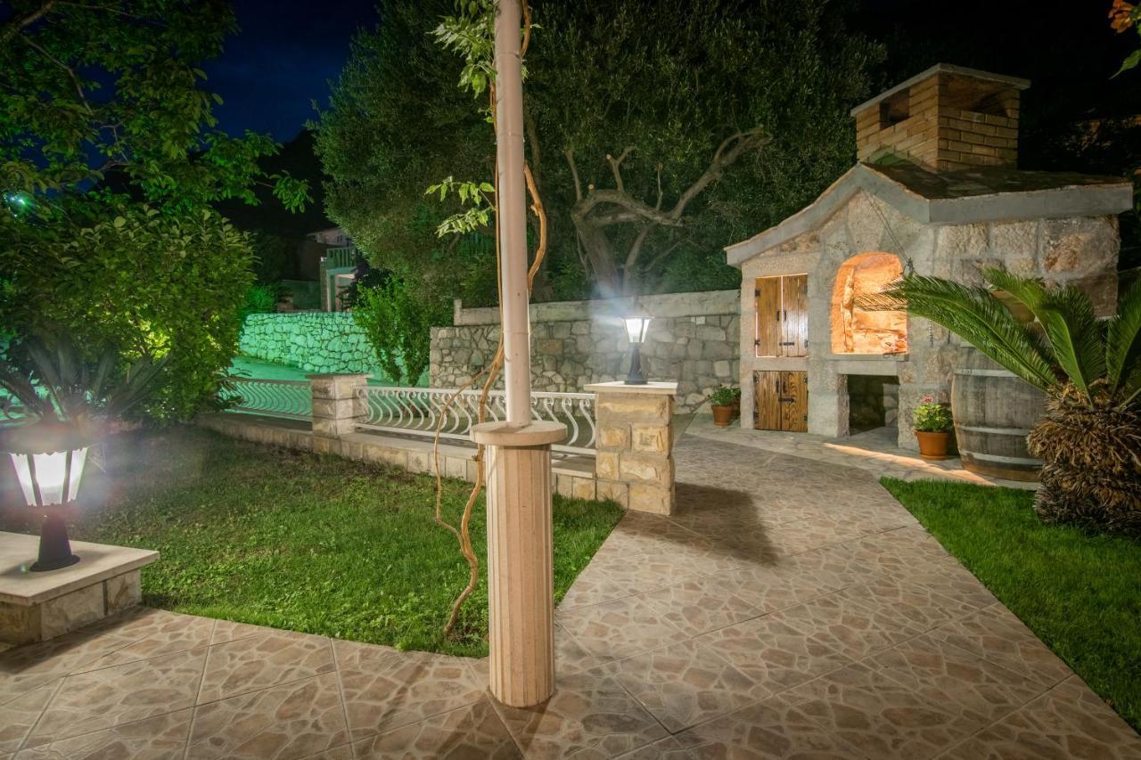 Apartment Iva With Sea View Μακάρσκα Εξωτερικό φωτογραφία