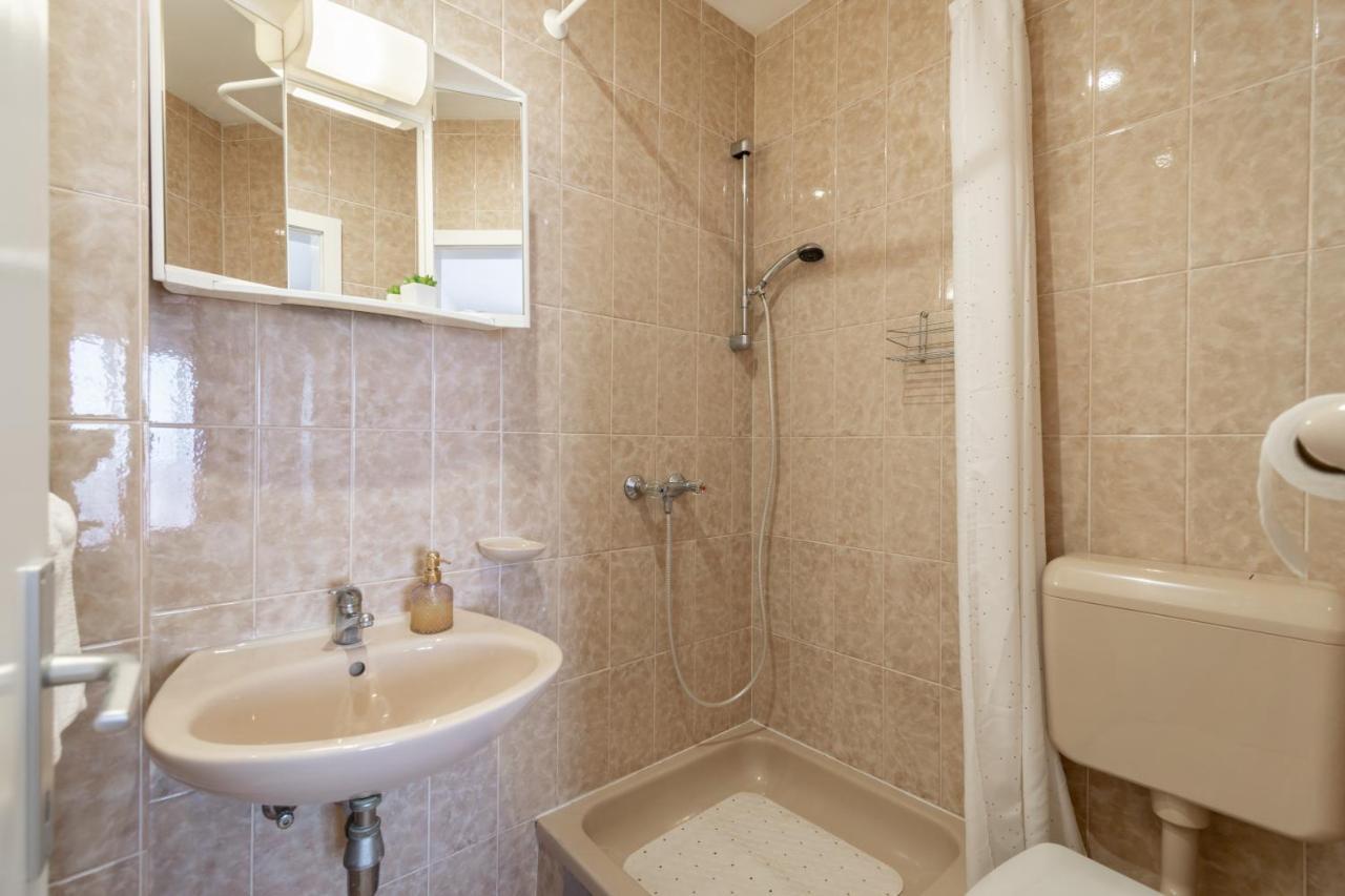 Apartment Iva With Sea View Μακάρσκα Εξωτερικό φωτογραφία