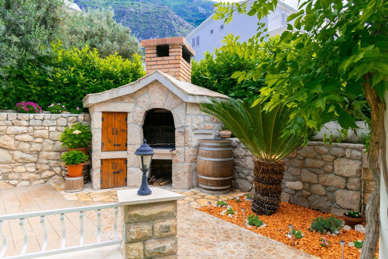 Apartment Iva With Sea View Μακάρσκα Εξωτερικό φωτογραφία
